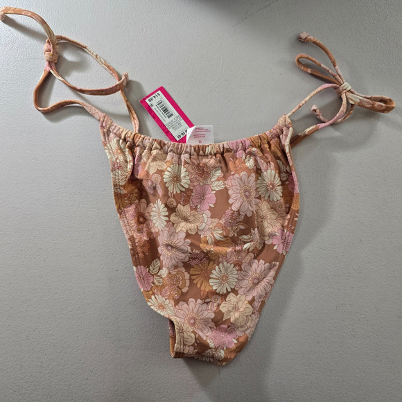 Colorful Swim Bundle Women's S-M 9 Pieces 6 Tops & 3 Bottoms / 8 Are NWT - Picture 7 of 15